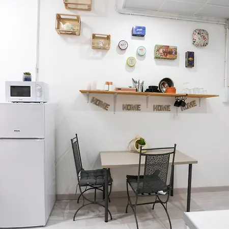 Cross Apartment *